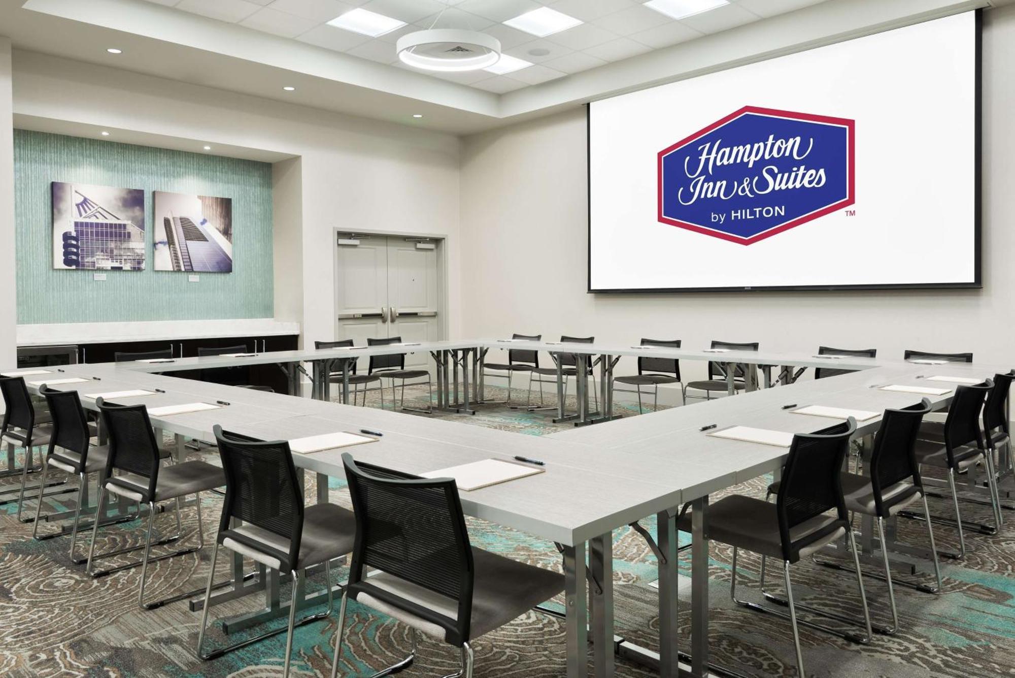 Hampton Inn & Suites Atlanta Buckhead Place מראה חיצוני תמונה