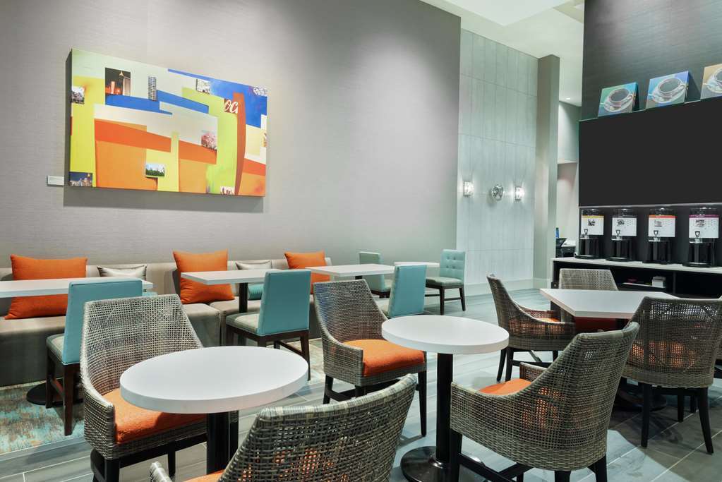 Hampton Inn & Suites Atlanta Buckhead Place מראה חיצוני תמונה